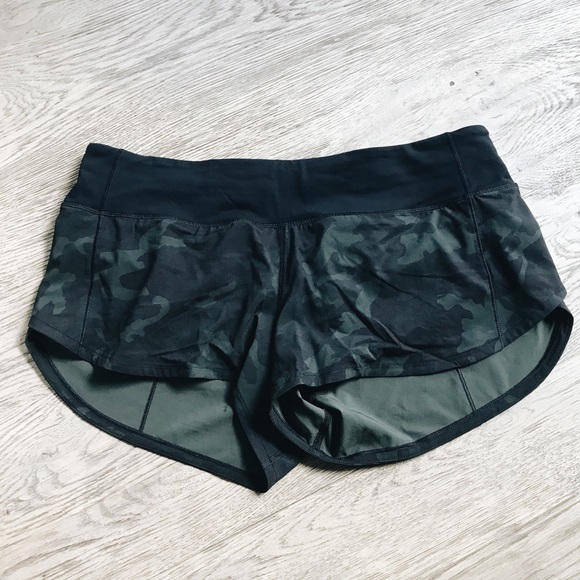 lululemon athletica Pants - lululemon Speed Up Short *2.5"